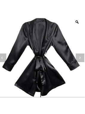 New Blissy Black Silk Classic Robe One Size